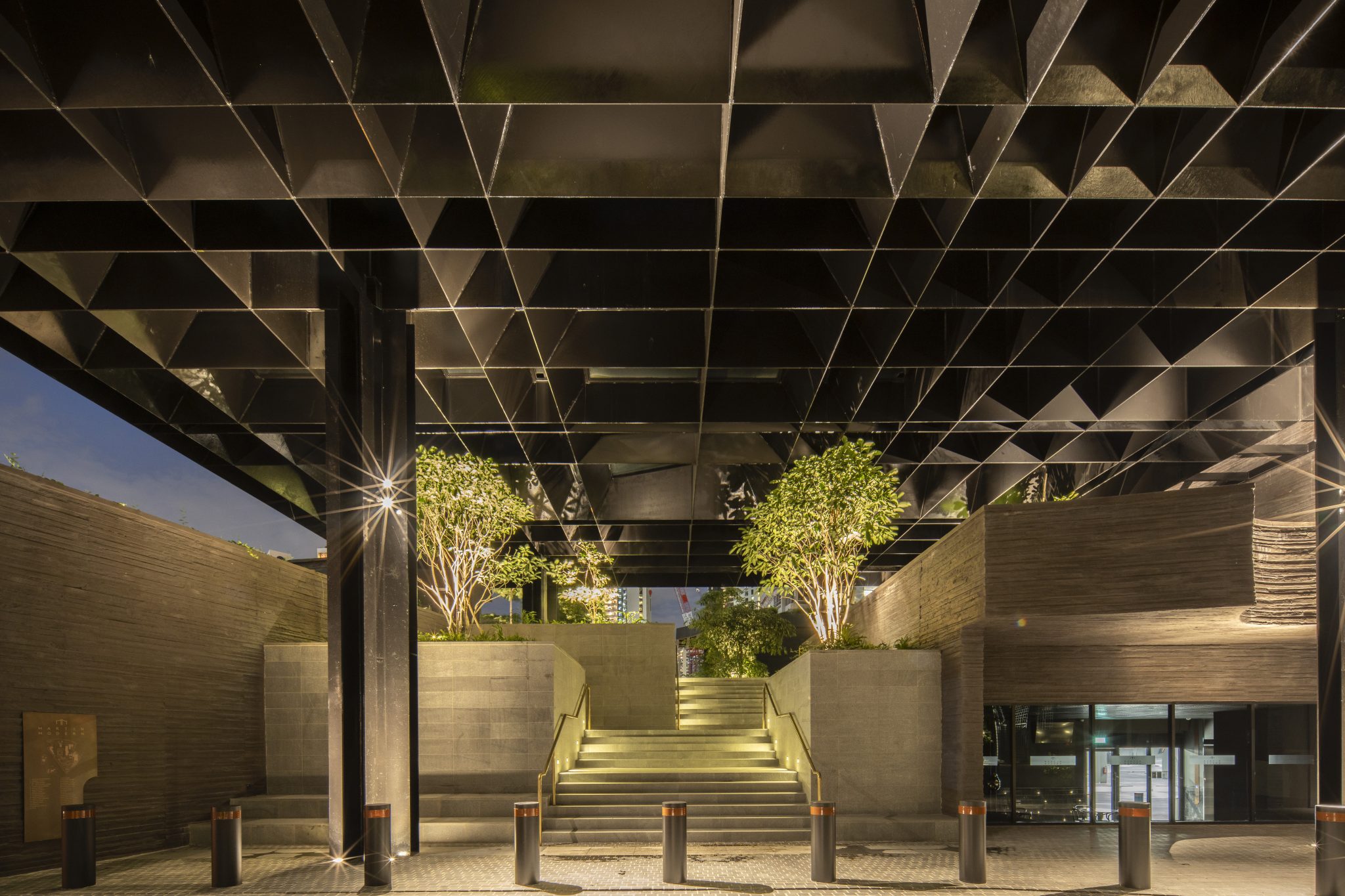 Martin Modern Architecture . Arrival Court