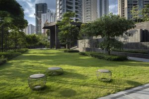 Martin Modern Design . Grand Lawn